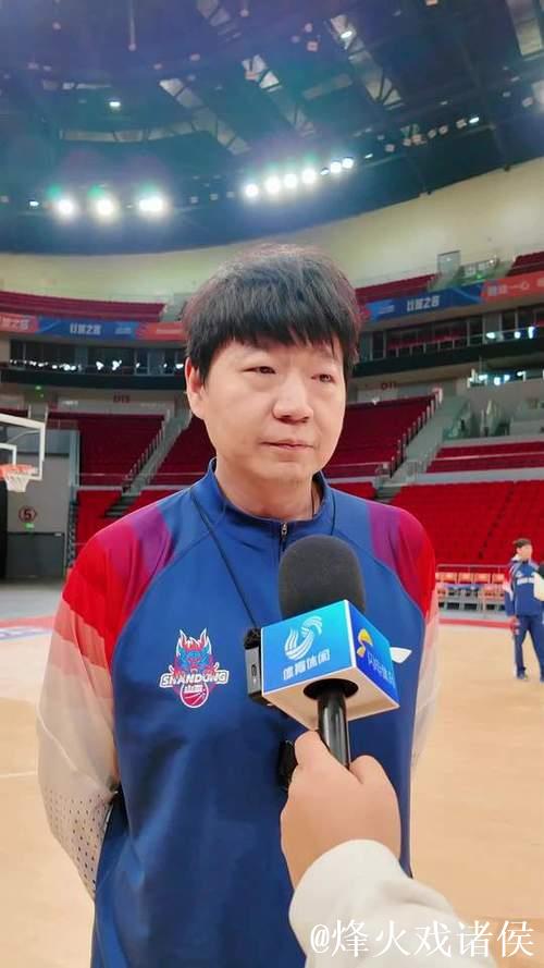 山东与邱彪签下长约 过去四年四次更换主教练